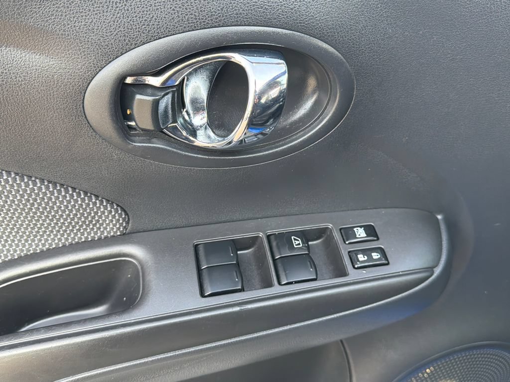 Used 2016 Nissan Versa SV w/ SV Appearance Package FWD image 25