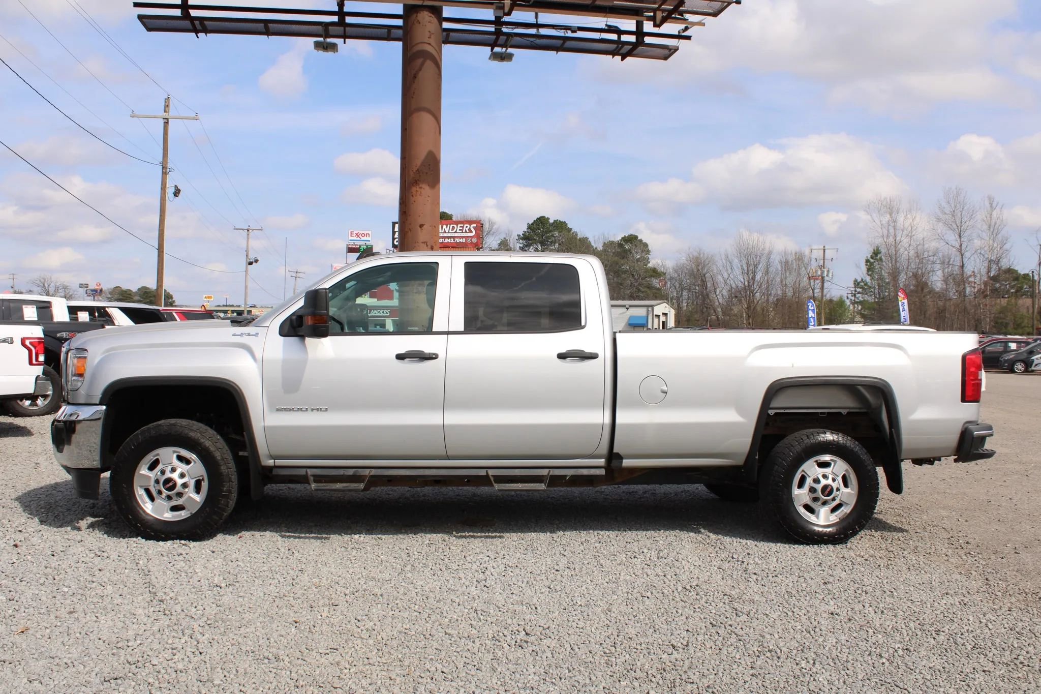 Used 2019 GMC Sierra 2500 4x4 Crew Cab image 2