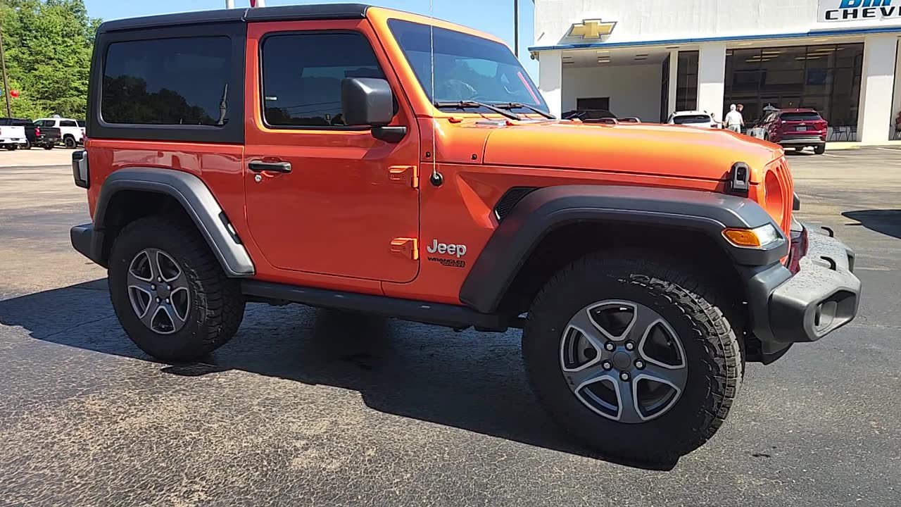 Used 2019 Jeep Wrangler Sport AWD/4WD image 8
