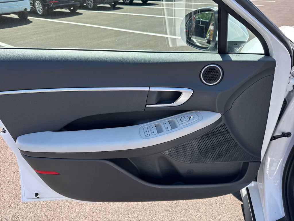 Certified 2025 Hyundai Sonata SE image 10