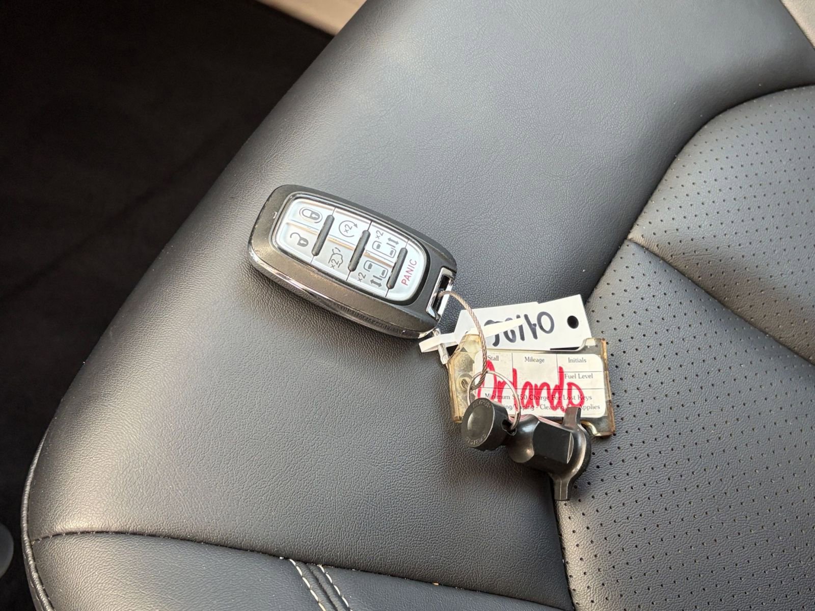 Used 2024 Chrysler Pacifica Touring-L image 20