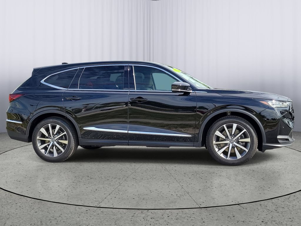 Used 2025 Acura MDX SH-AWD w/ Technology Package image 2
