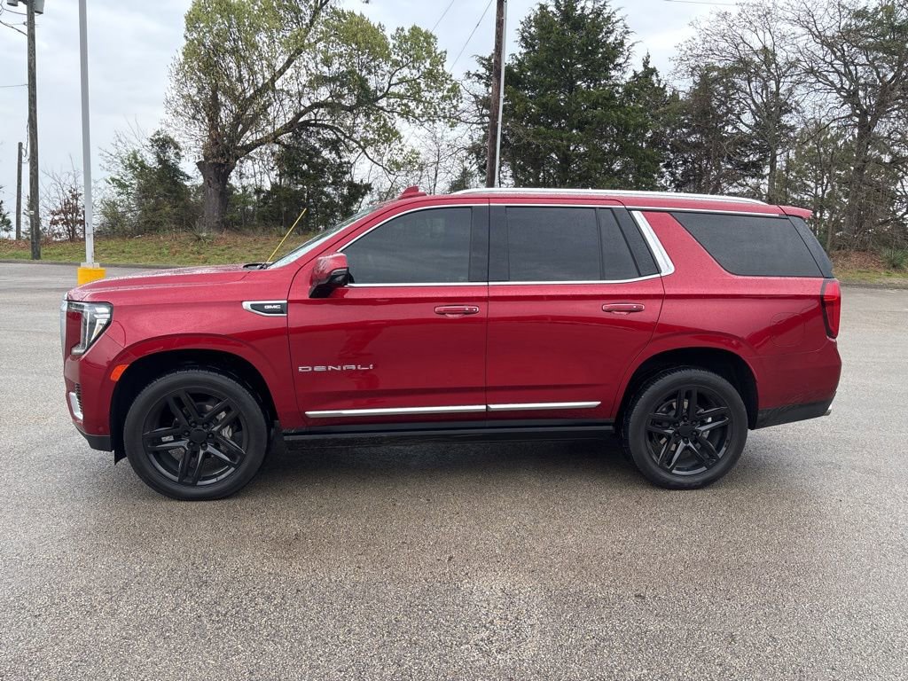 Used 2024 GMC Yukon Denali w/ Advanced Technology Package image 4