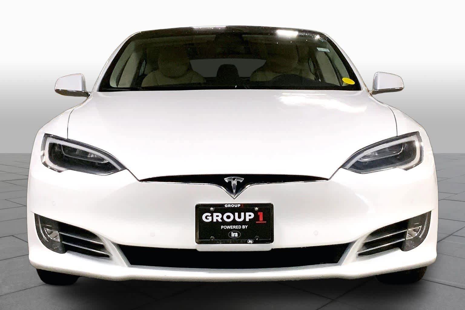 Used 2017 Tesla Model S 75D AWD/4WD image 3