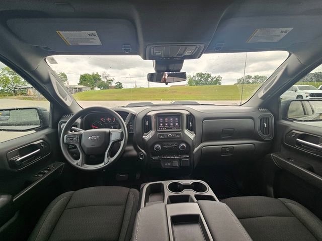 Used 2025 Chevrolet Silverado 1500 Custom Trail Boss w/ Turbomax Blackout Package AWD/4WD image 12