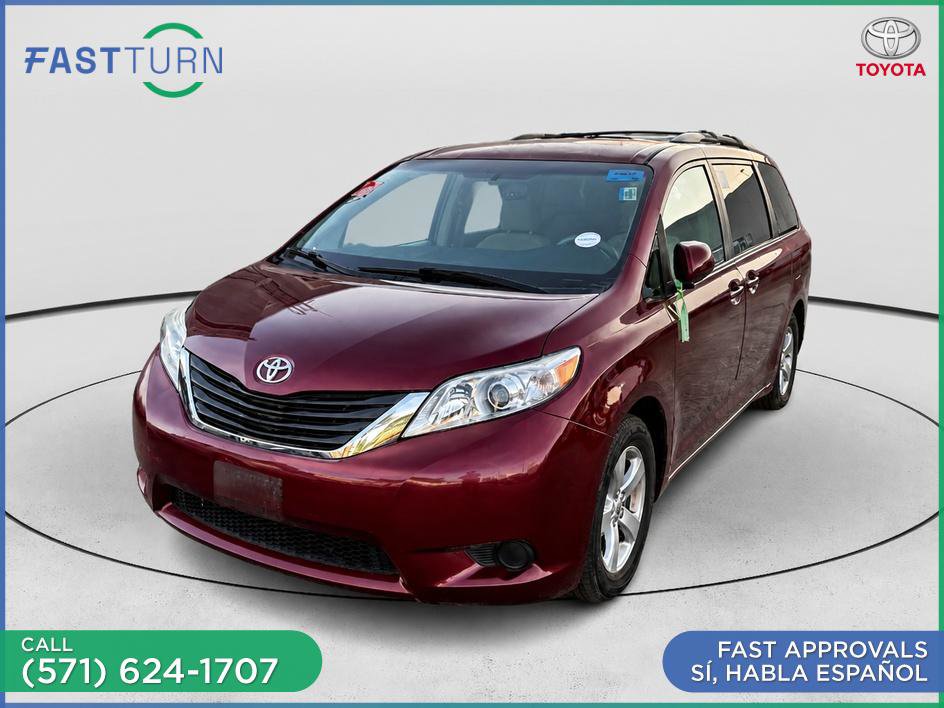 Used 2011 Toyota Sienna LE w/ Towing Pkg FWD image 1