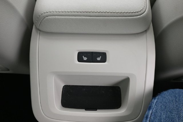 Used 2024 Volvo XC60 B5 Plus w/ Protection Package Premier AWD/4WD image 32