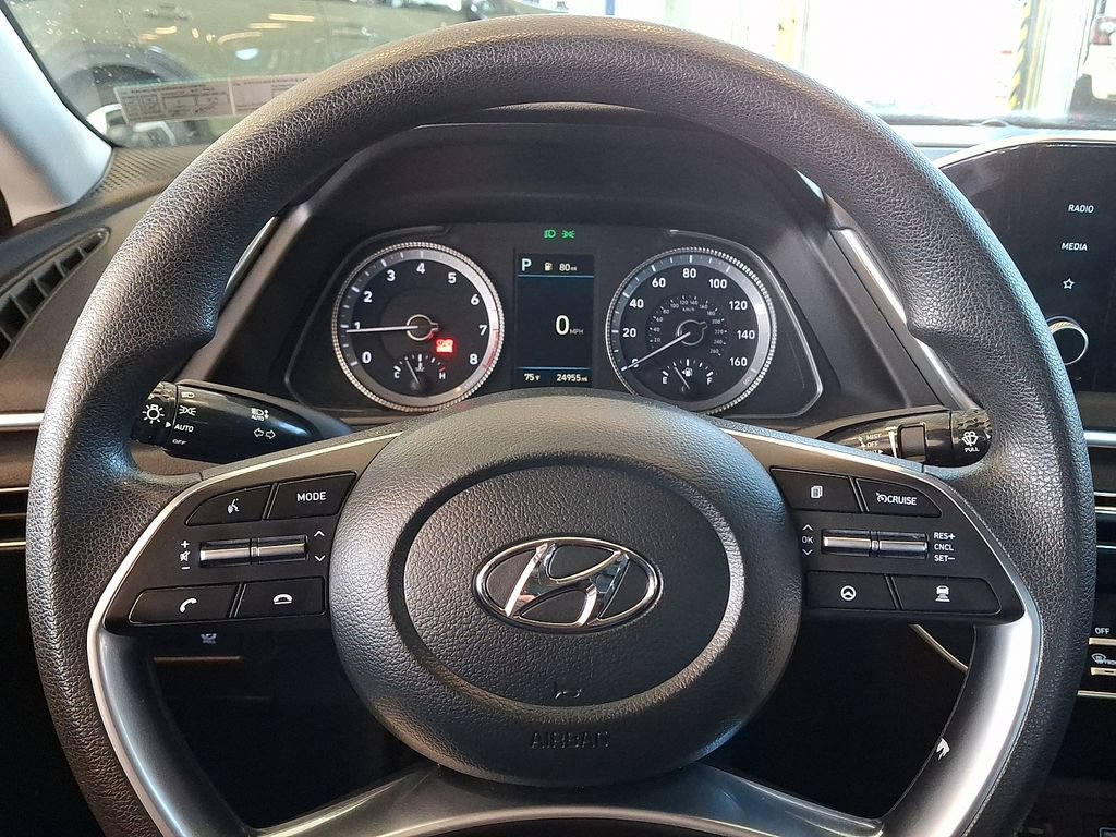 Used 2022 Hyundai Sonata SEL w/ Winter Weather Package FWD image 18