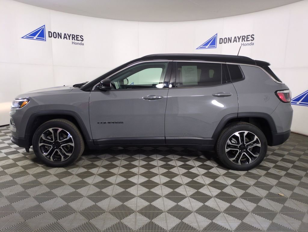 Used 2024 Jeep Compass Limited image 2