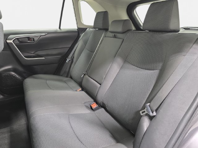 Certified 2023 Toyota RAV4 LE AWD/4WD image 11