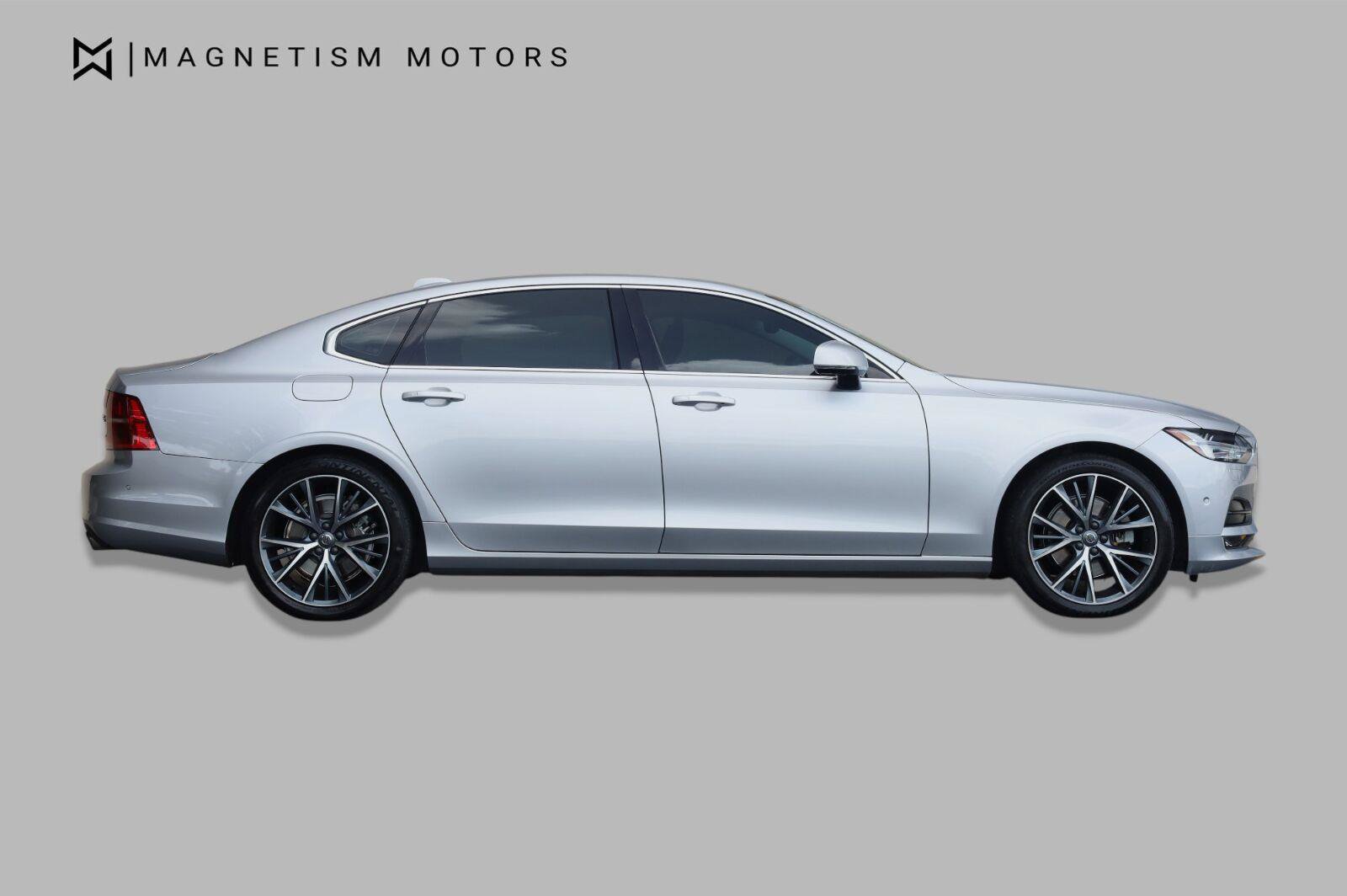 Used 2018 Volvo S90 T5 Momentum w/ Convenience Package FWD image 3