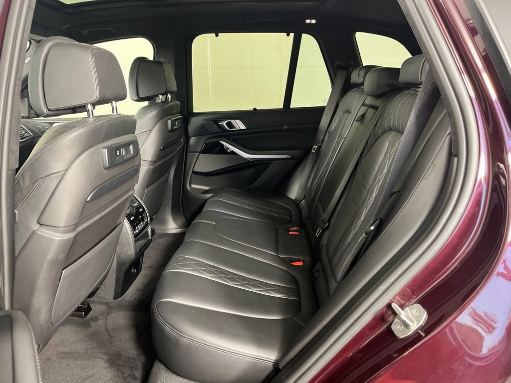 Used 2020 BMW X5 M50i w/ Executive Package AWD/4WD image 25