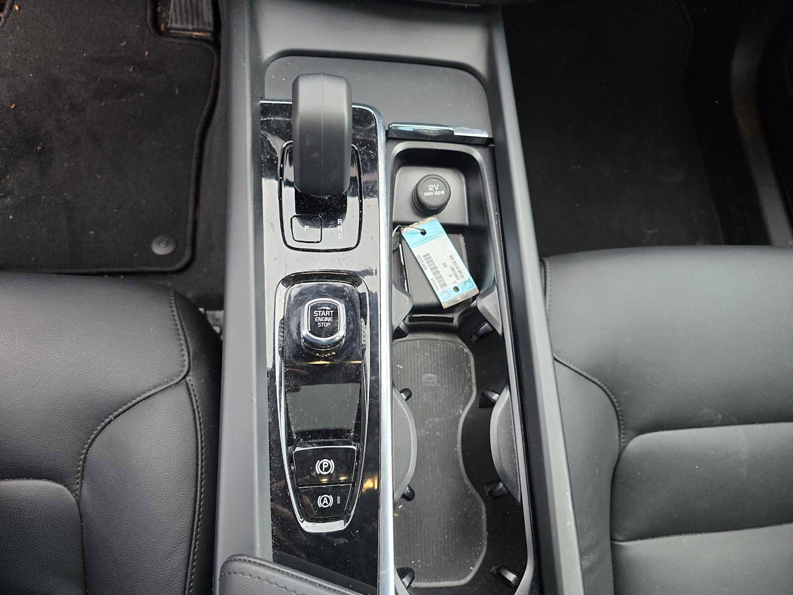 Certified 2025 Volvo XC60 B5 Core w/ Protection Package Premier image 34