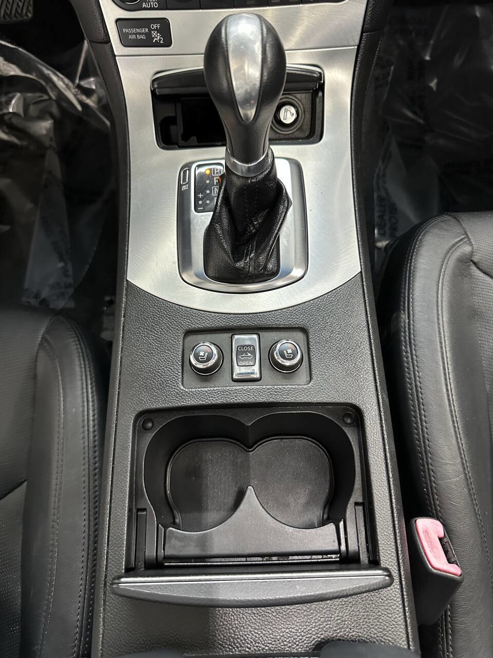 Used 2009 INFINITI G37 Base 2dr Convertible w/ Premium Pkg RWD image 26