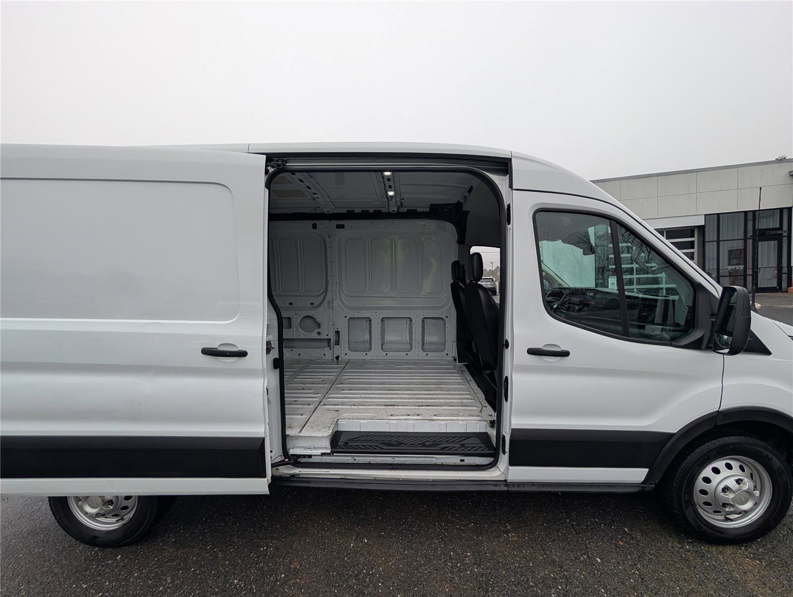 Used 2024 Ford Transit 250 148 Medium Roof Extended AWD image 11