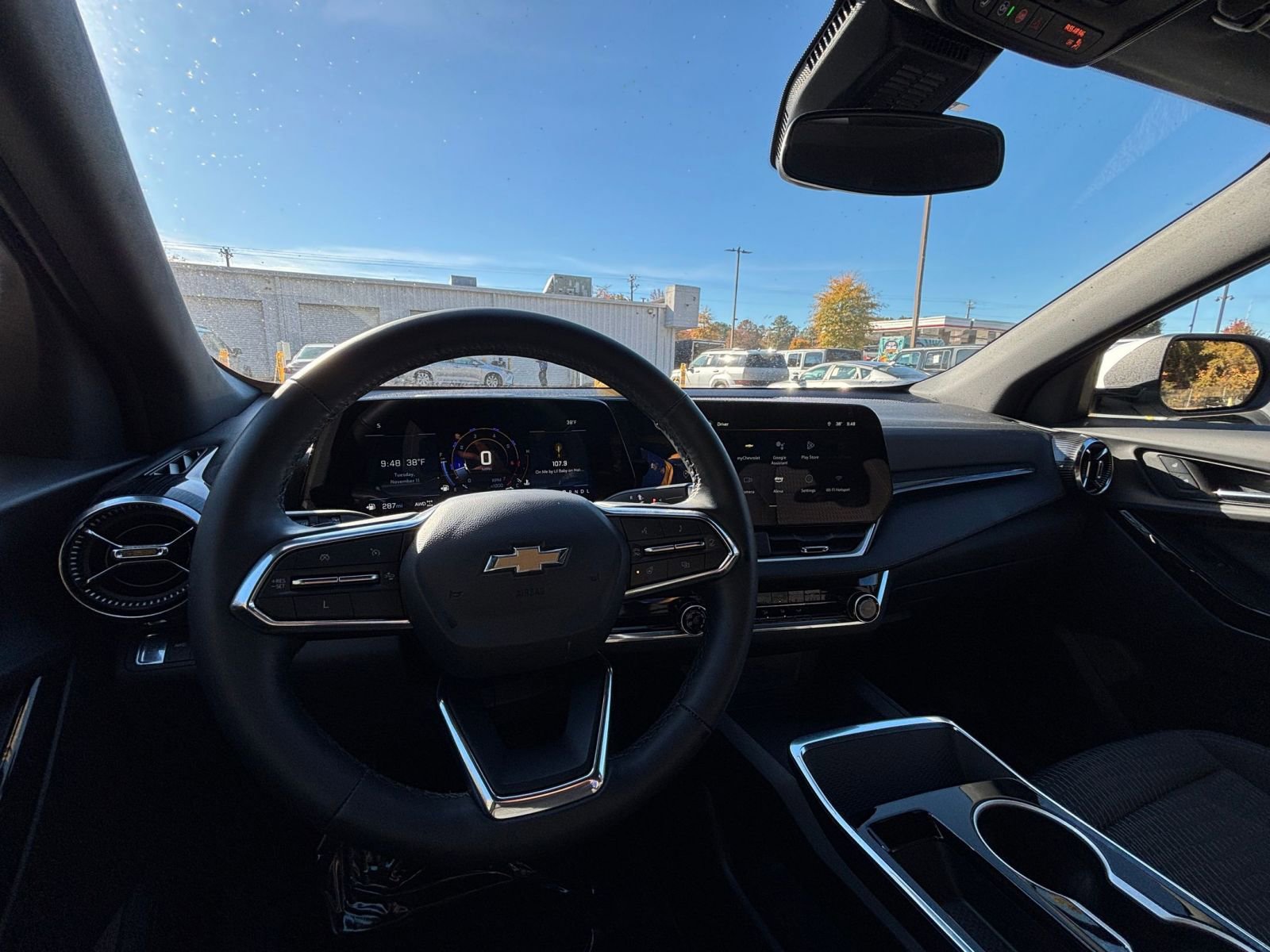 Used 2025 Chevrolet Equinox LT image 33