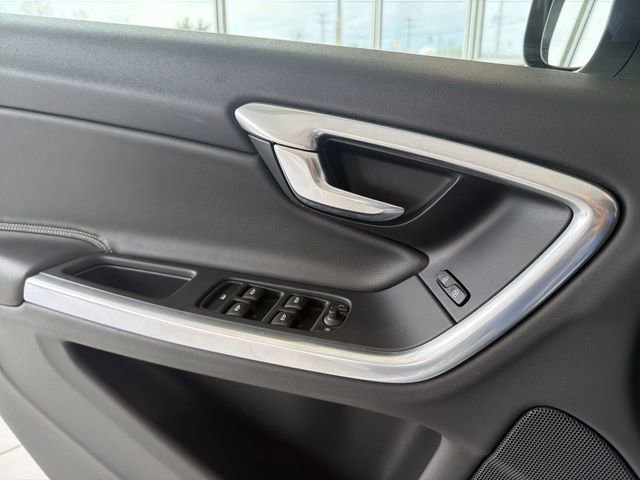 Used 2018 Volvo S60 T5 Dynamic w/ Protection Package image 22
