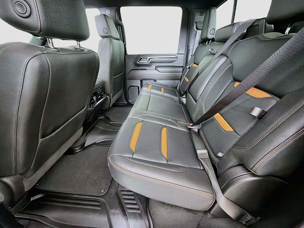 Used 2024 GMC Sierra 2500 AT4 w/ AT4 Premium Plus Package AWD/4WD image 30