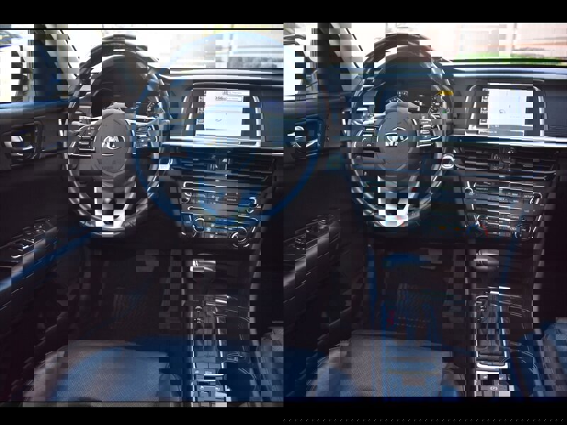 Used 2020 Kia Optima Premium image 30