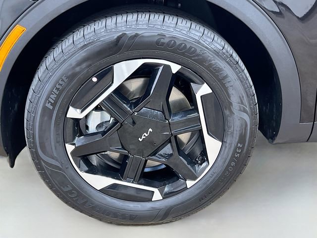 Certified 2026 Kia Sportage S image 31