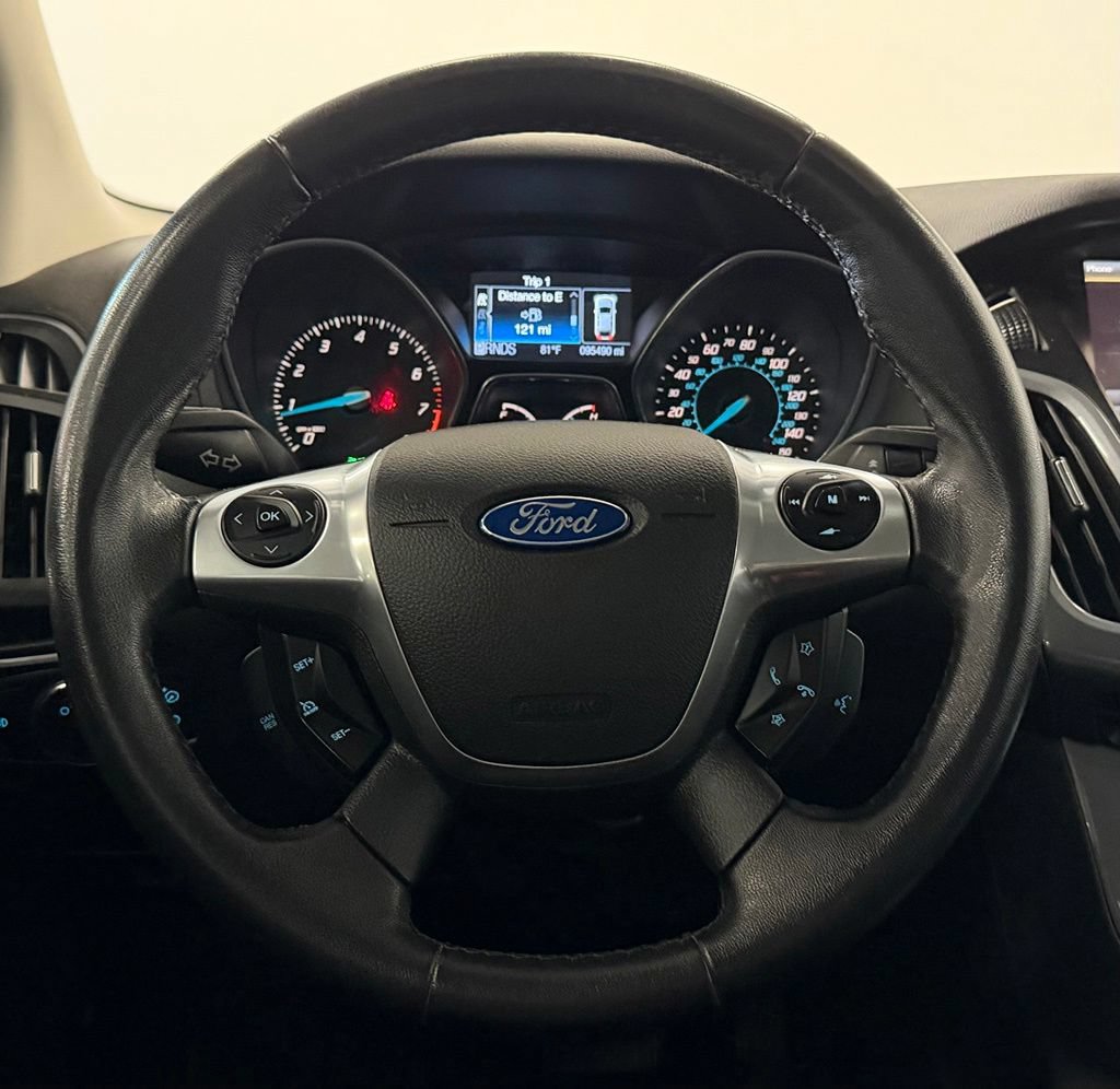Used 2012 Ford Focus Titanium FWD image 15