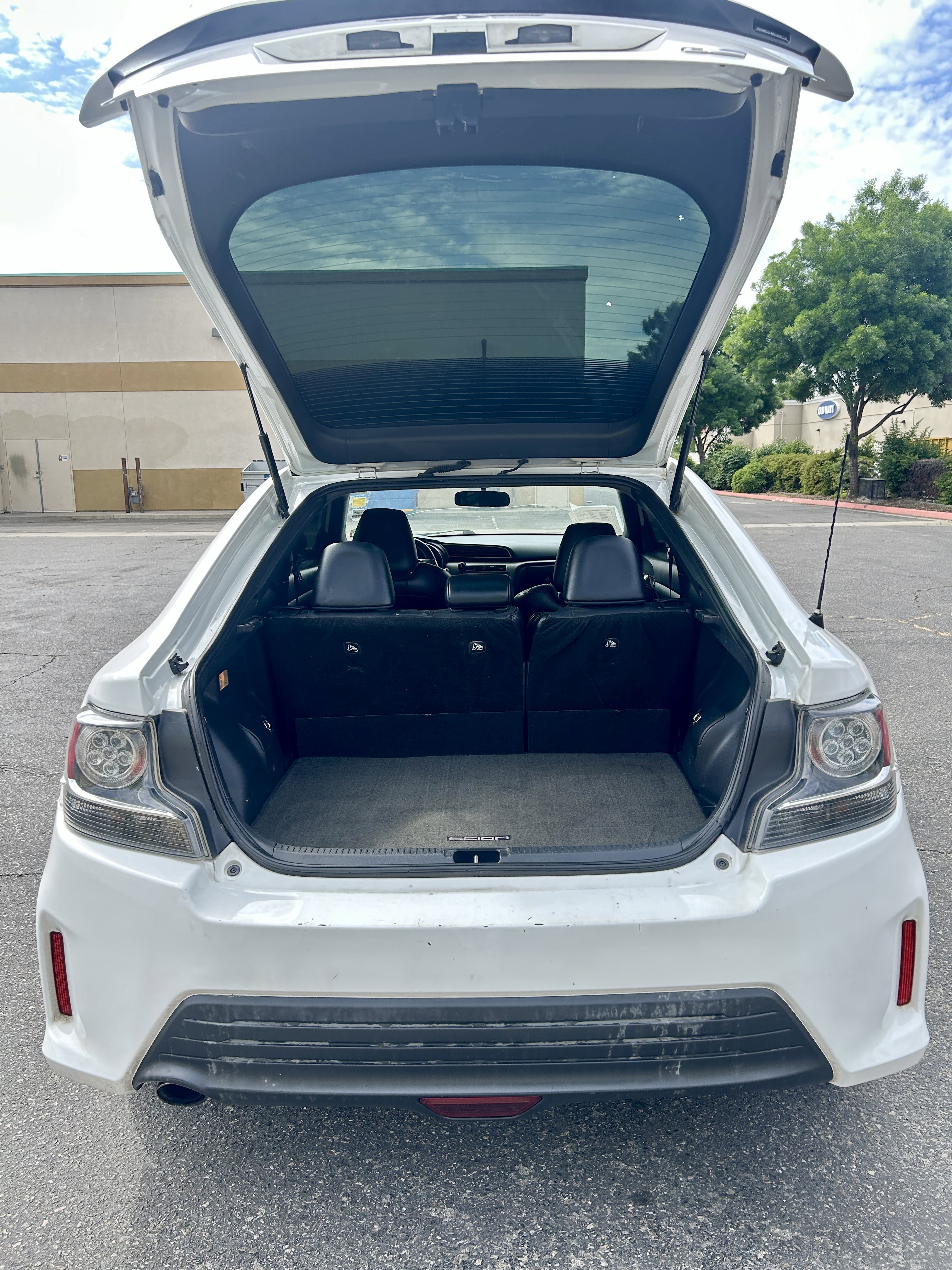 Used 2014 Scion tC Monogram Series image 8