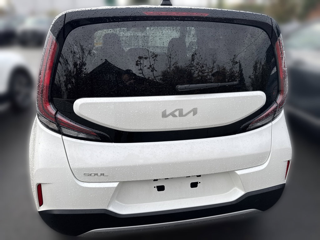 Certified 2023 Kia Soul LX FWD image 10