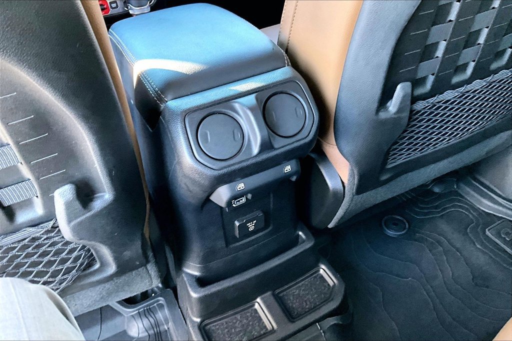 Used 2020 Jeep Wrangler Unlimited Rubicon AWD/4WD image 31