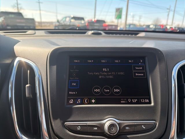 Used 2023 Chevrolet Equinox LT image 24