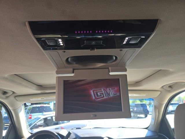 Used 2016 GMC Yukon XL SLT w/ Open Road Package AWD/4WD image 6