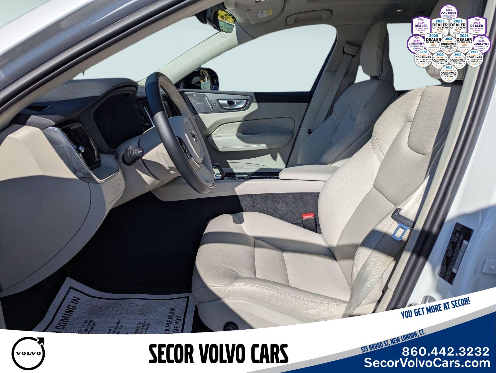 Certified 2024 Volvo XC60 T8 Plus w/ Protection Package Premier image 8