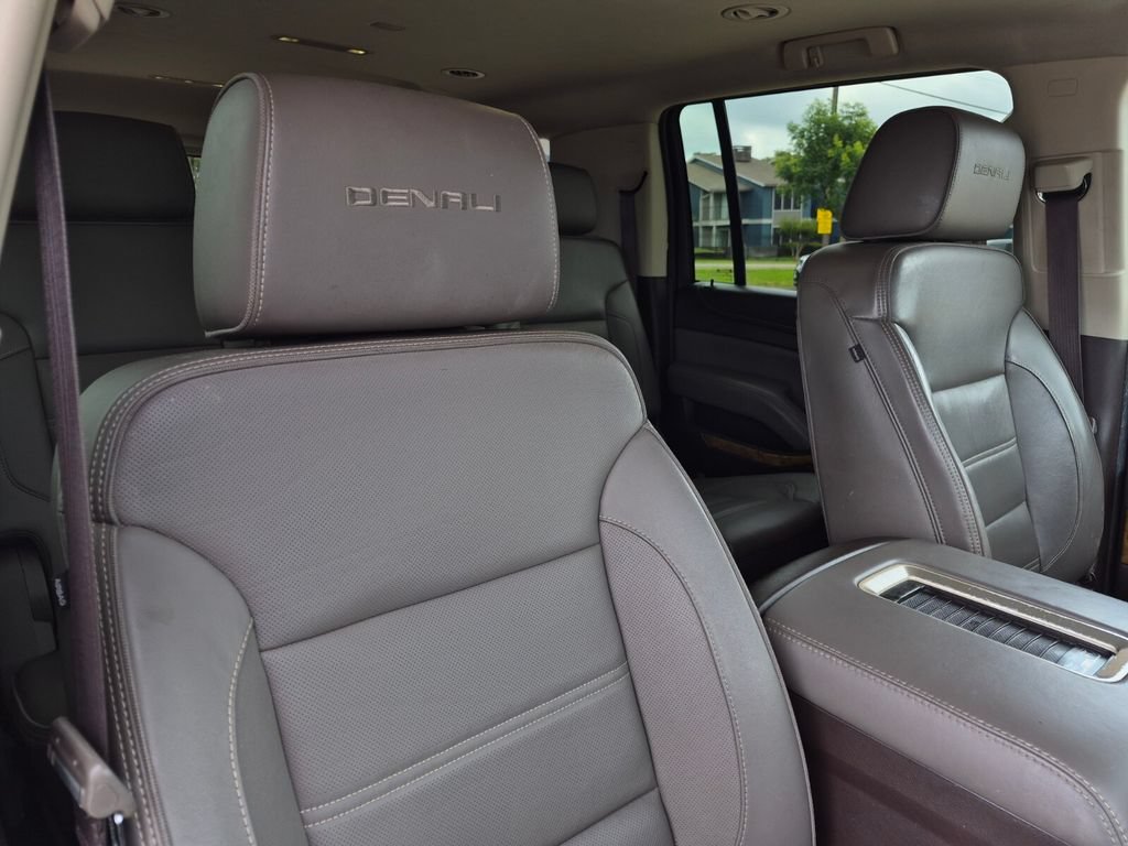 Used 2017 GMC Yukon XL Denali RWD image 35