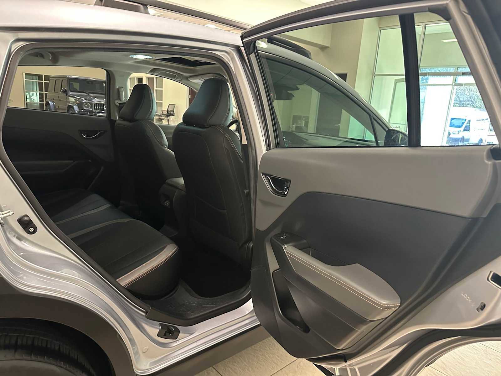 Used 2024 Subaru Crosstrek 2.5i Limited w/ Crosstrek Mirror Package image 26