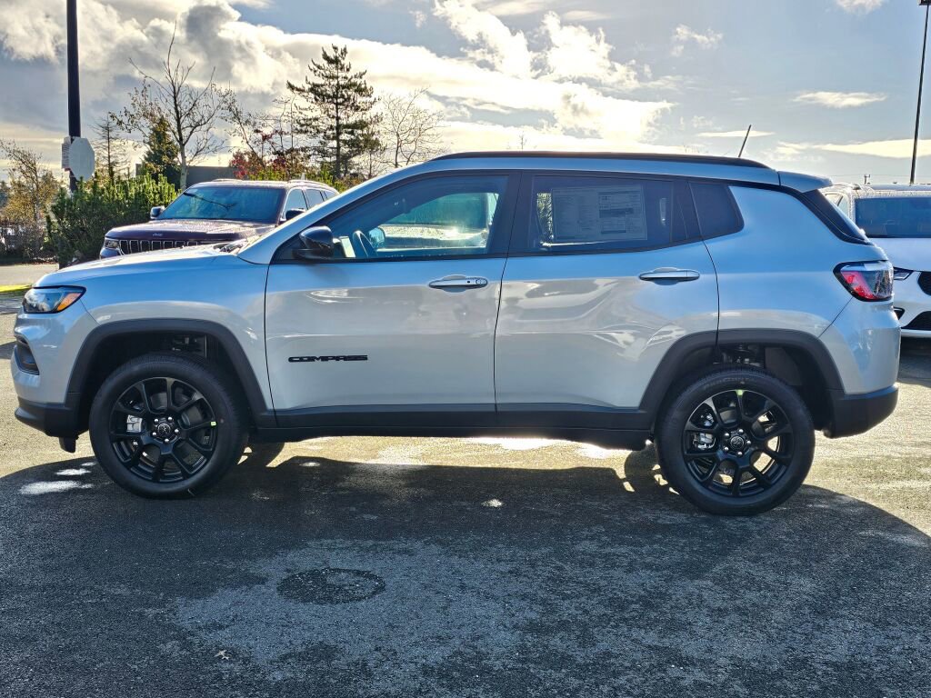 New 2026 Jeep Compass Latitude image 5