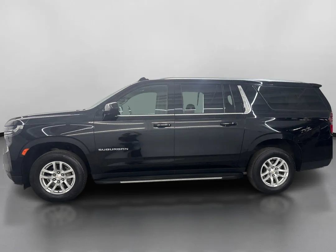 Used 2021 Chevrolet Suburban LT AWD/4WD image 5