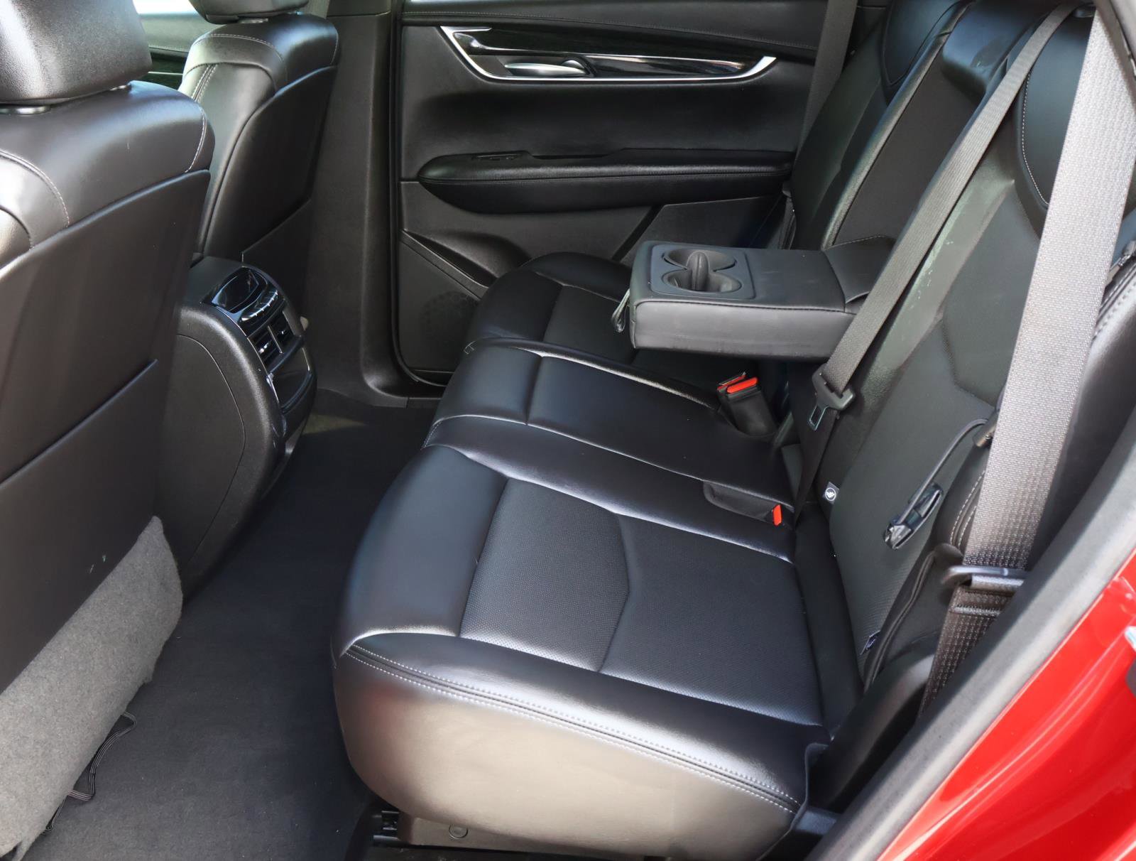 Used 2021 Cadillac XT5 Premium Luxury image 18