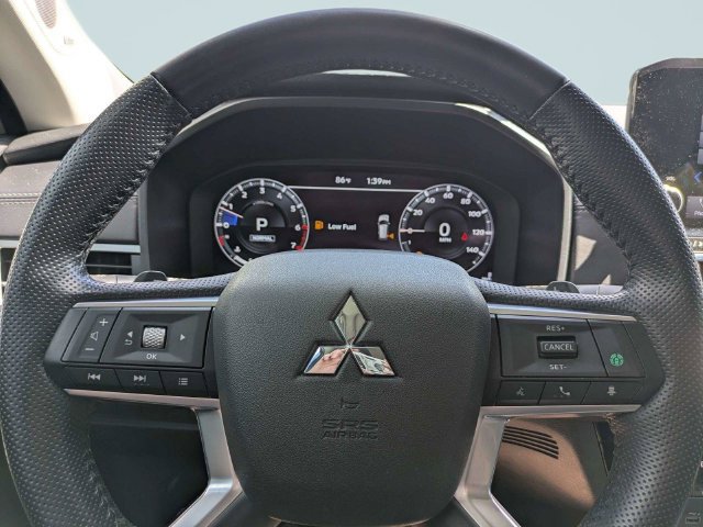 Used 2024 Mitsubishi Outlander SE FWD image 30
