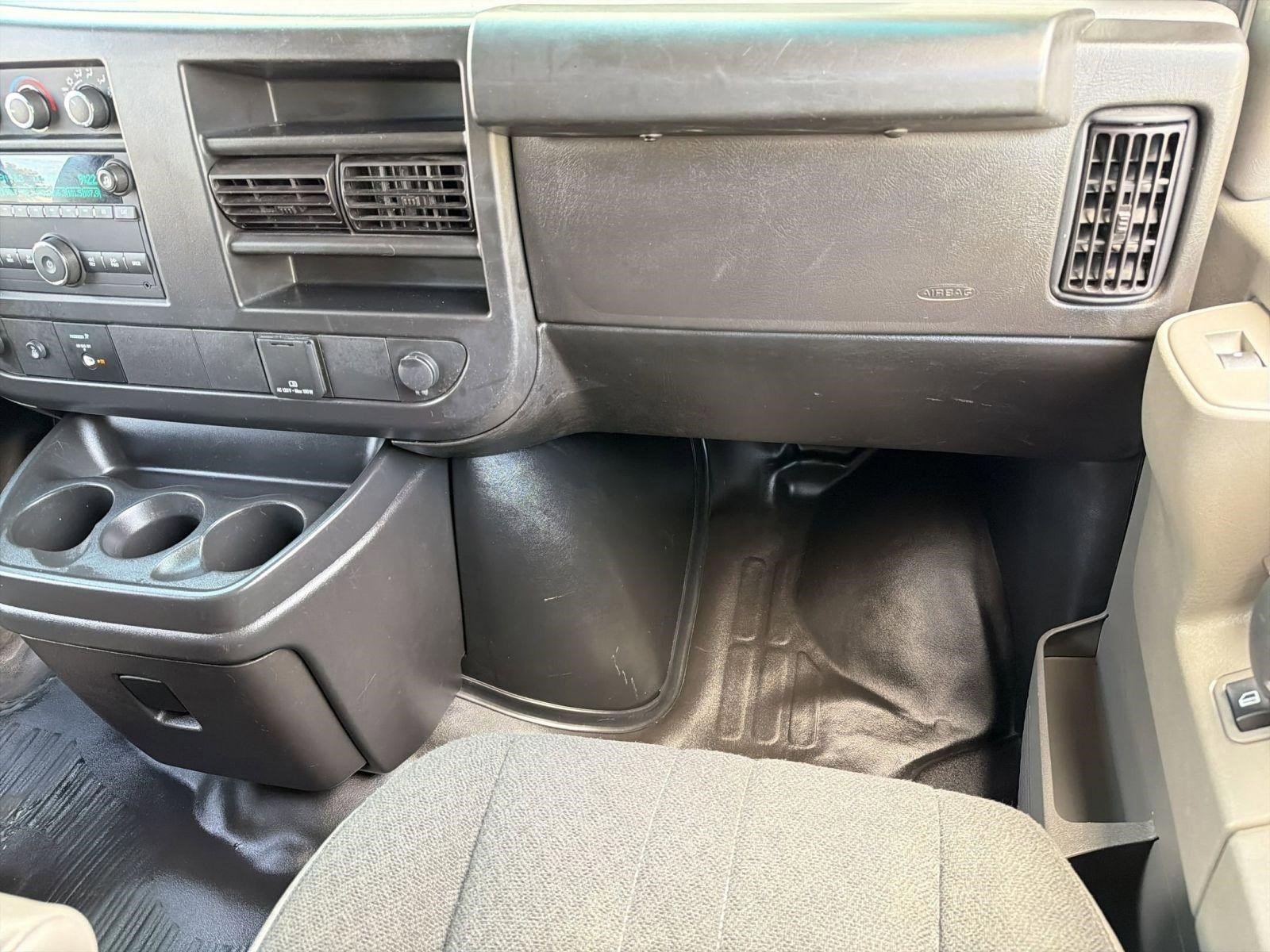 Certified 2024 GMC Savana 2500 w/ Driver Convenience Package image 28