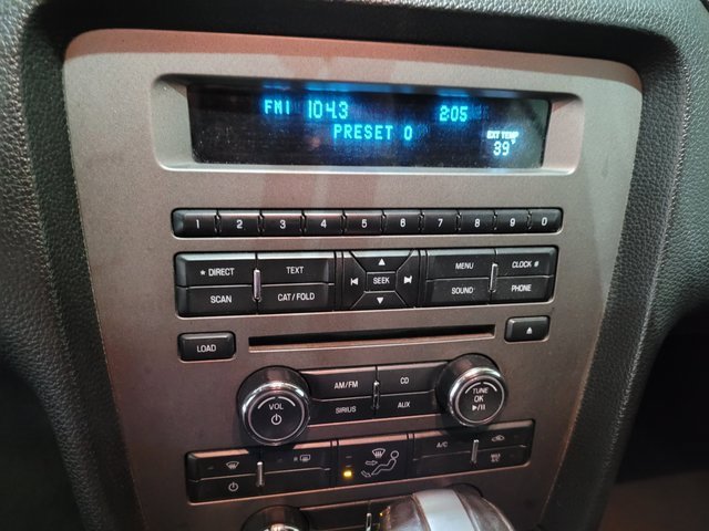 Used 2013 Ford Mustang Convertible image 25