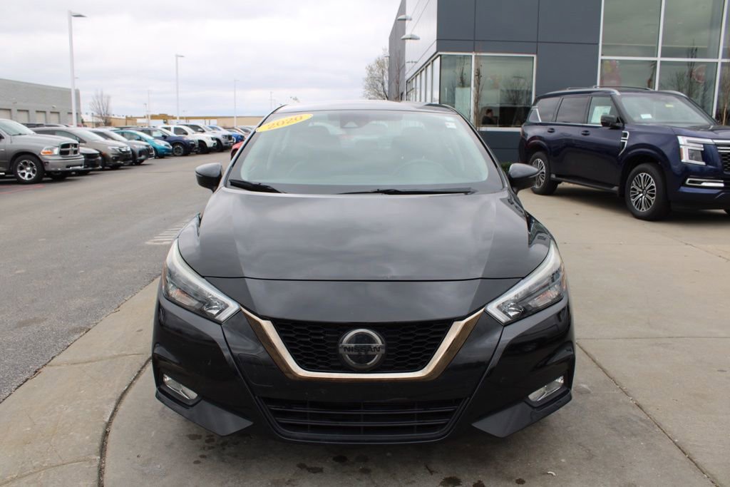 Used 2020 Nissan Versa SR image 2