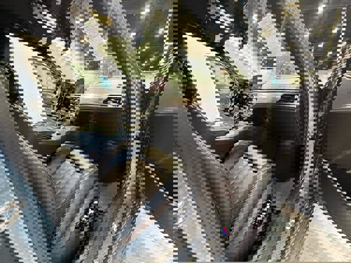 Used 2019 BMW M5 w/ Executive Package image 47