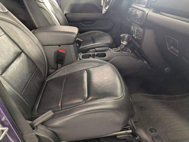 Used 2023 Jeep Wrangler Unlimited Sahara w/ Cold Weather Group image 31