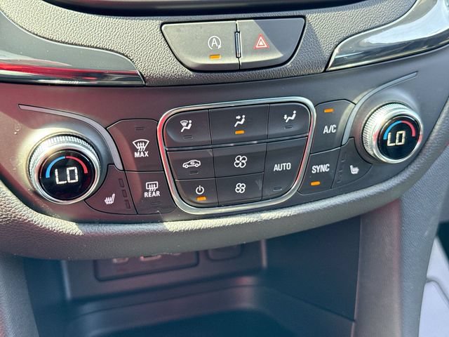 Used 2022 Chevrolet Equinox RS w/ RS Leather Package AWD/4WD image 19
