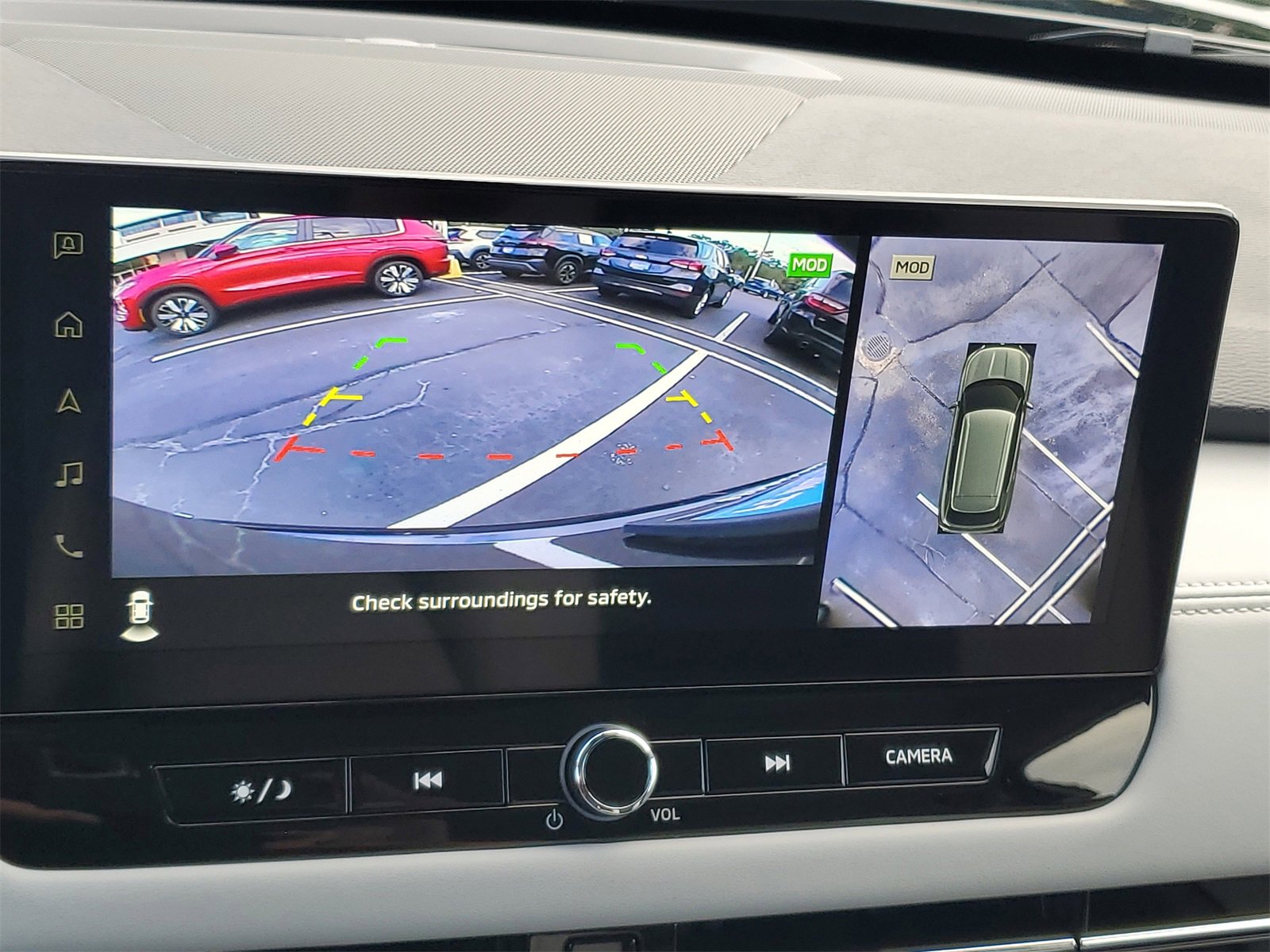New 2025 Mitsubishi Outlander SE image 17