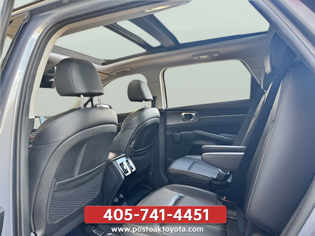 Used 2023 Kia Sorento SX AWD/4WD image 11