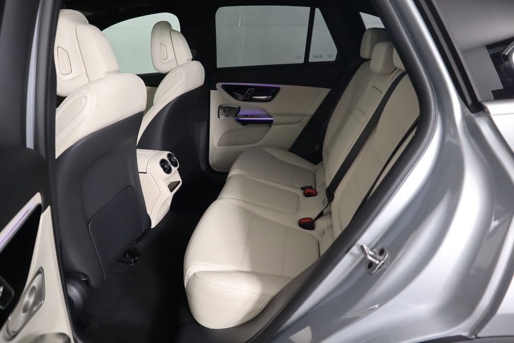 Certified 2025 Mercedes-Benz GLC 300 image 22