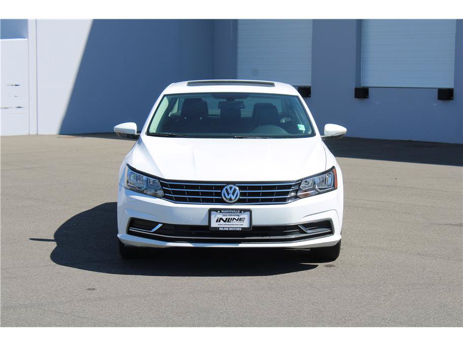 Used 2017 Volkswagen Passat 1.8T SE FWD image 5