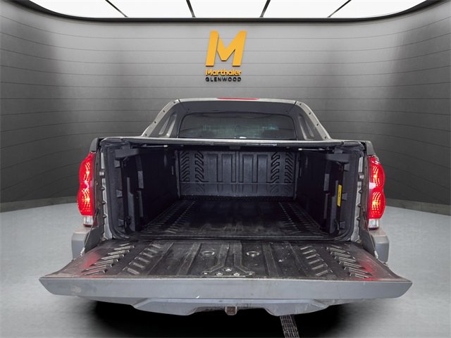 Used 2002 Chevrolet Avalanche 2500 image 27