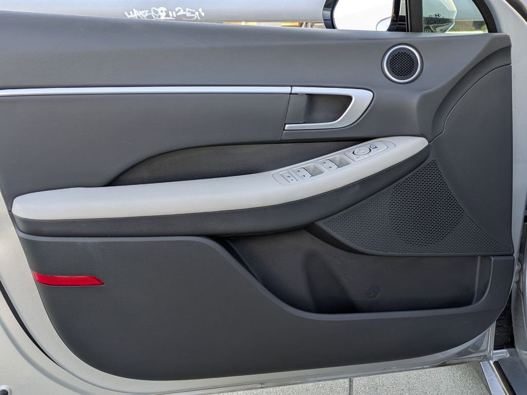 Used 2025 Hyundai Sonata SEL image 11