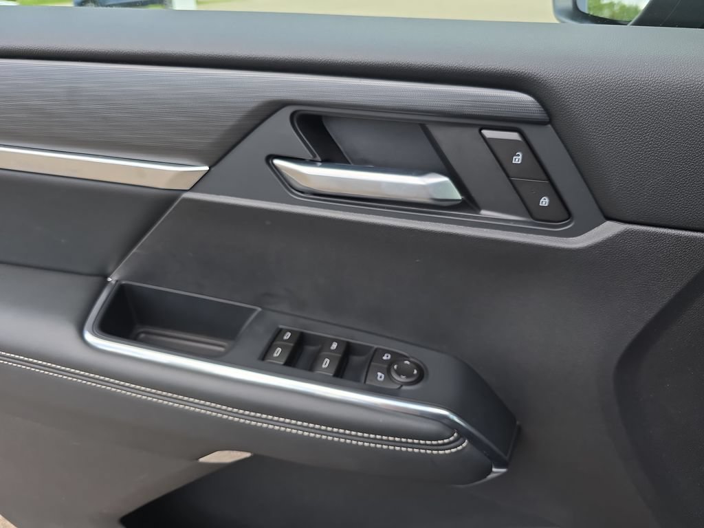 New 2026 GMC Acadia Elevation w/ LPO, Floor Liner Package FWD image 31